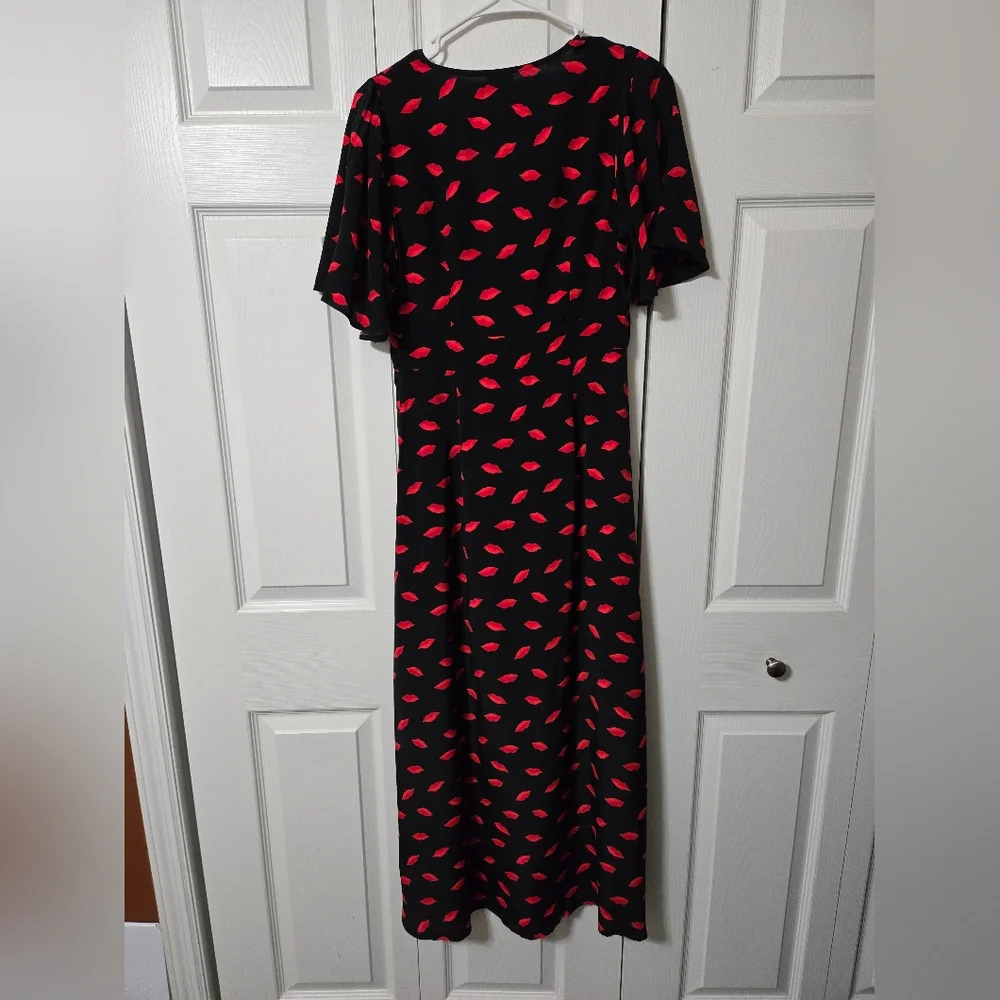 A New Day Black Maxi Dress W/ Lips ππ, Kiss Design Dress, Size 10, NWT - Picture 9 of 15